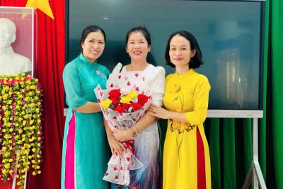 TRƯỜNG THCS MINH THẠNH TỔ CHỨC GẶP MẶT CHIA TAY GIÁO VIÊN NGHỈ HƯU